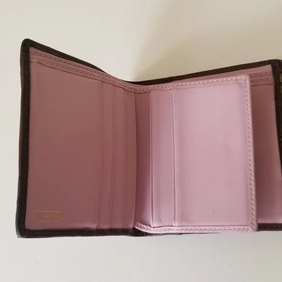 Coach Vintage Kisslock Wallet - Picture 9 of 13